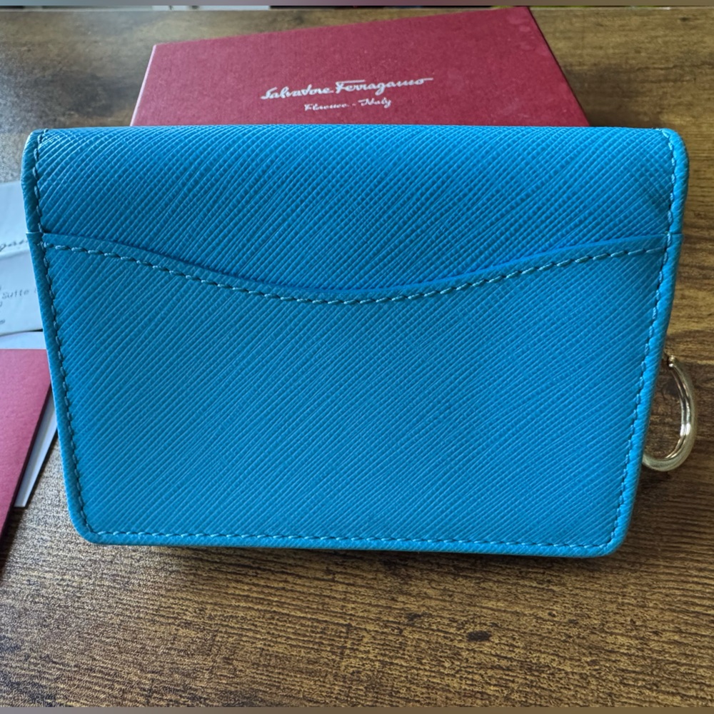 Ferragamo card wallet - Picture 7 of 15